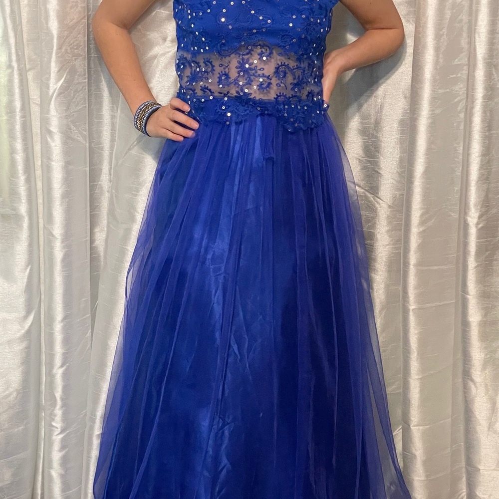 Blue Dress - Picture 3 of 7